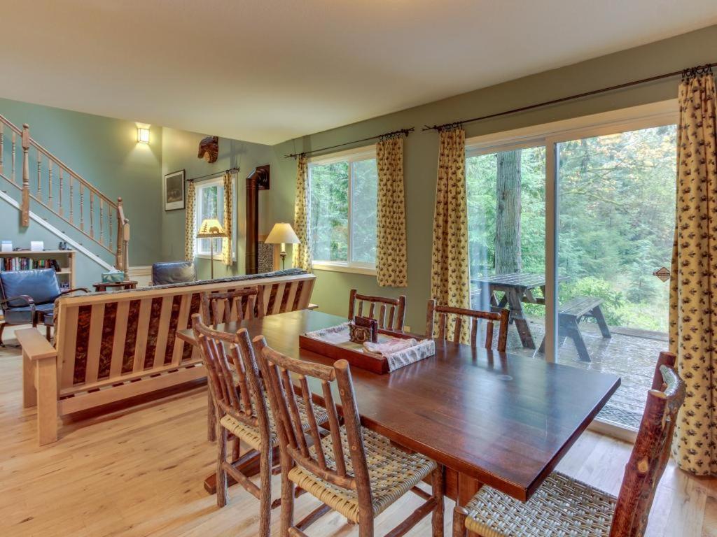 Roaring River Retreat Welches Ngoại thất bức ảnh